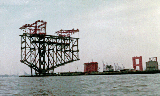 1973建設中の港大橋099-1